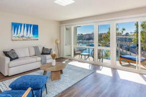 Luxury Marina View 1BR - Pool, Gym & Parking